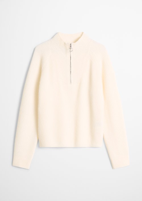 Regular-Fit Merino Turtleneck — White Blush
