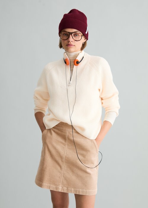 Regular-Fit Merino Turtleneck — White Blush