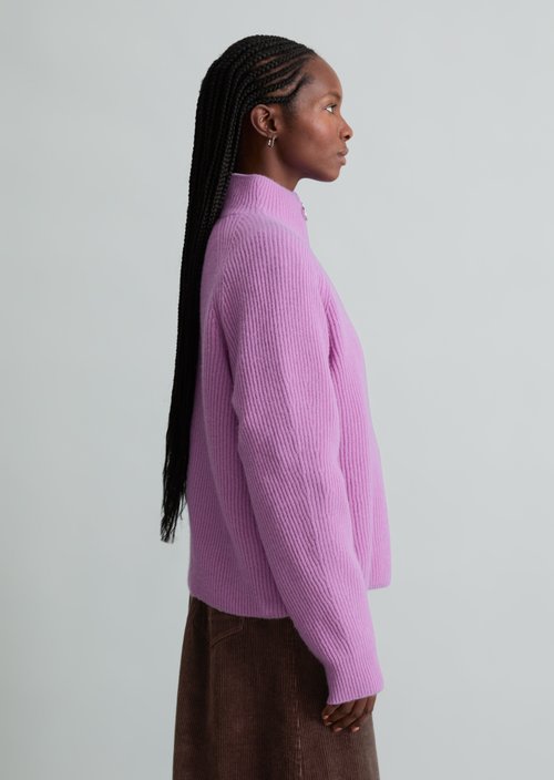 Regular-Fit Merino Turtleneck — Smoky Grape