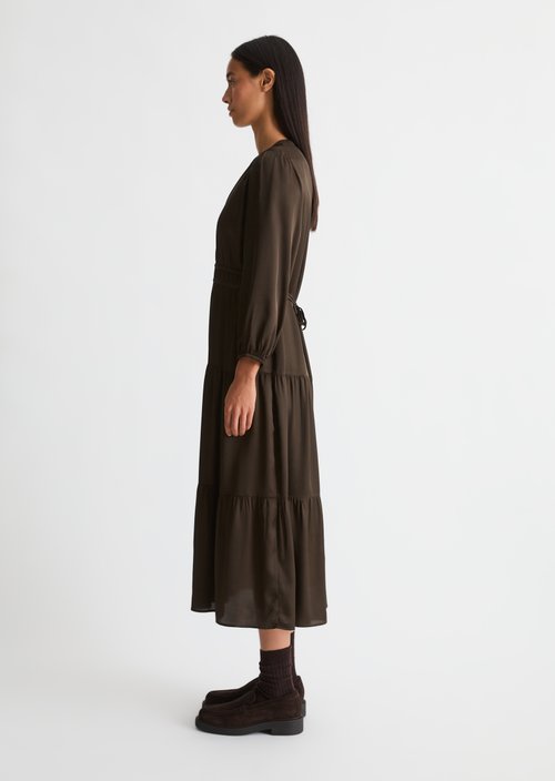 Relaxed-Fit Tiered Dress — Burnt Coffee