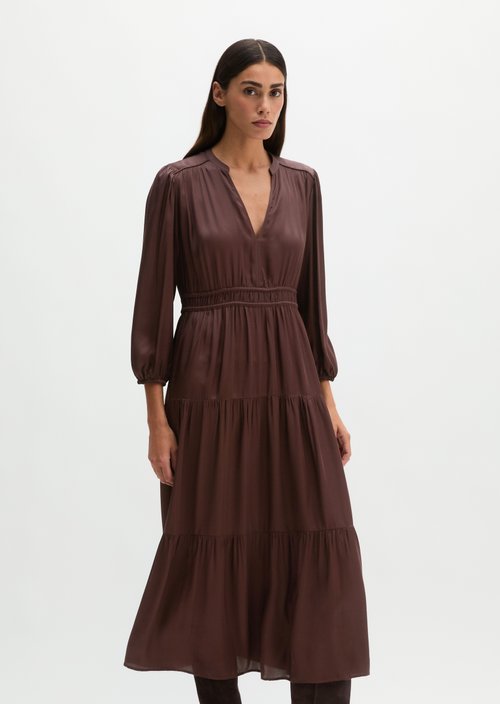 Relaxed-Fit Tiered Dress — Black Cherry