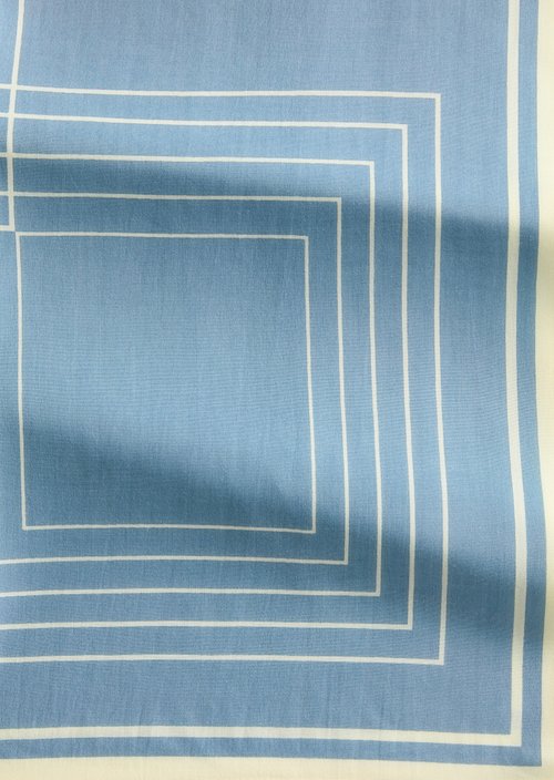 Quadratisches Tuch — Light Blue
