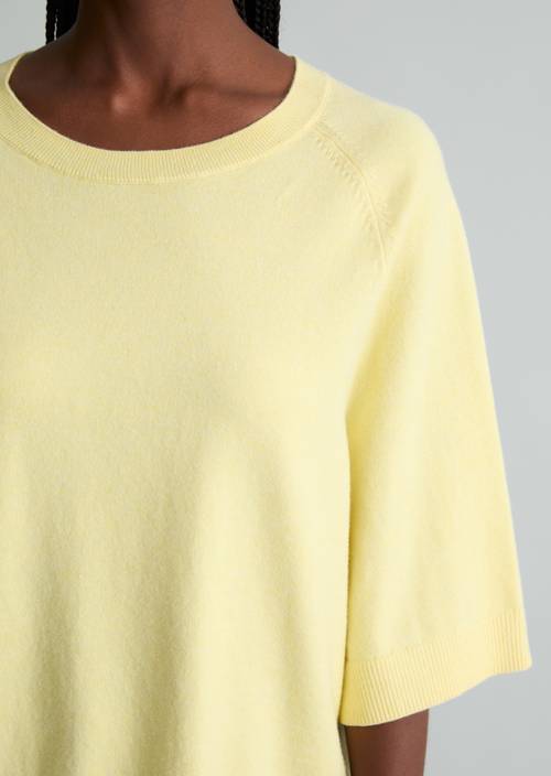 Pull en maille oversize Medium Yellow Melange en vue détaillée