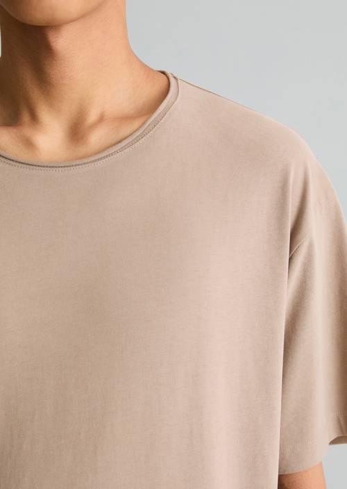 T-Shirt relaxed Cold Taupe in Detailansicht