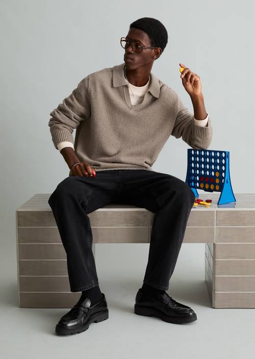 Regular-Fit Bouclé Sweater Dolphin in front view
