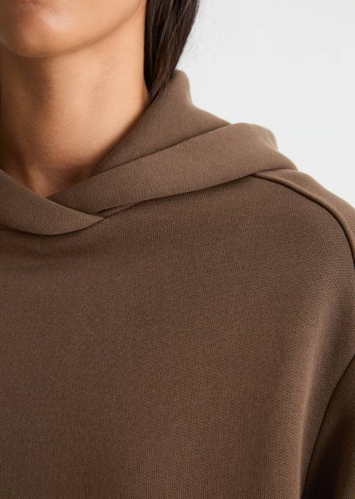 Sweat à capuche ample Dark Walnut en vue détaillée