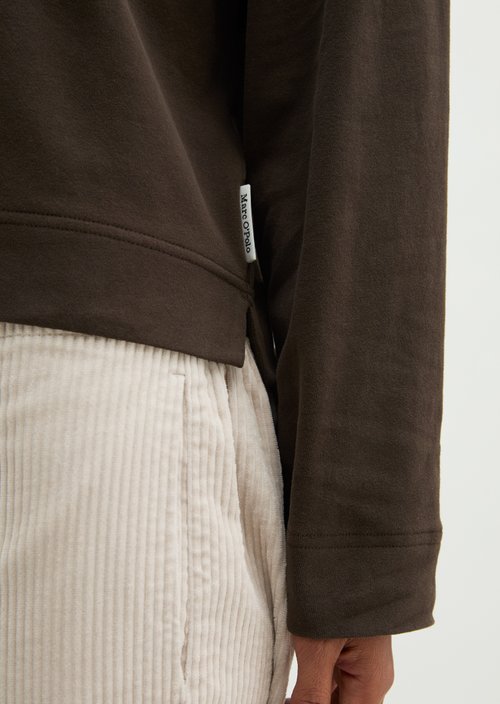 Oversized Cropped Long-Sleeve Top — Burnt Coffee