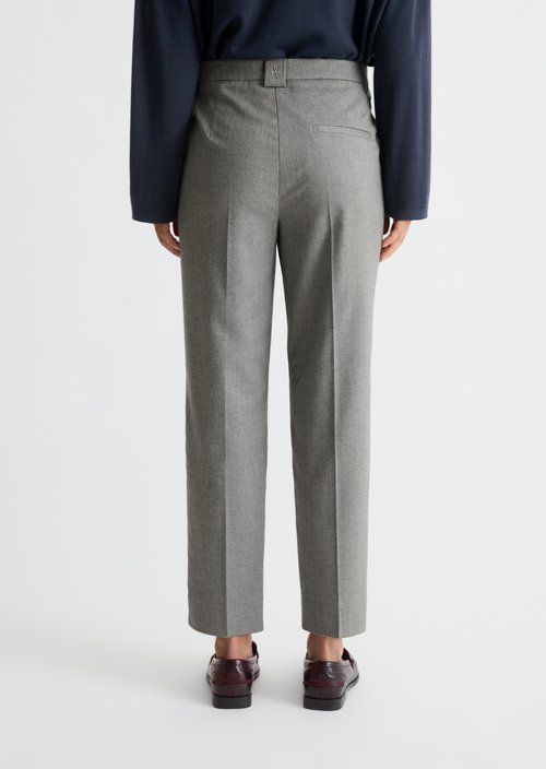 Pants model Malin slim — Medium Grey