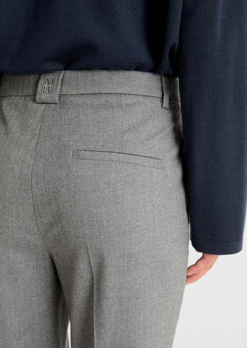 Pants model Malin slim — Medium Grey