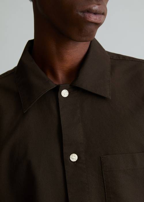 Boxy Oxford Shirt Dark Brown in detail view