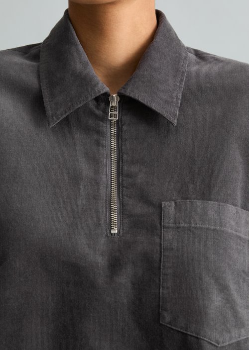 Cropped Short-Sleeve Fine-Cord Blouse — Light Graphite
