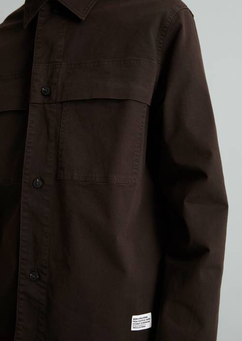 Overshirt Chocolate Brown in detailaanzicht