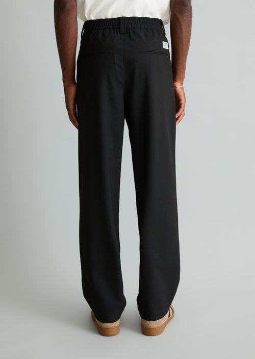 Lars Regular-Fit Pants — Black
