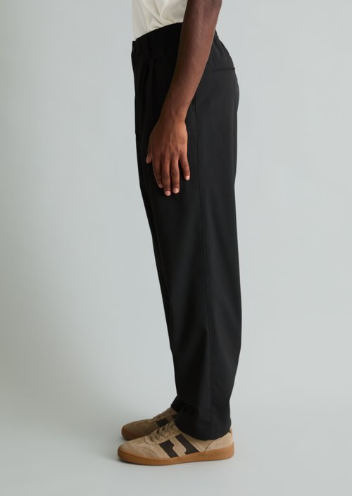 Lars Regular-Fit Pants — Black