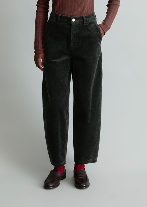 Airin Barrel-Leg Cord Pants — Black
