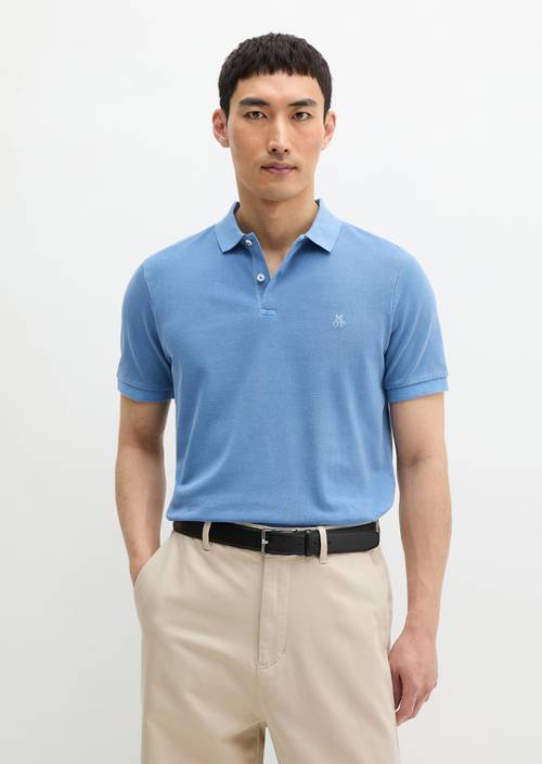 Koszulka polo w kształcie piqué barwiona w masie Provincial Blue w widoku z przodu
