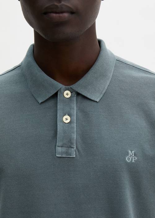 Poloshirt Piqué regular  garment-dyed Skipping Stone in Detailansicht