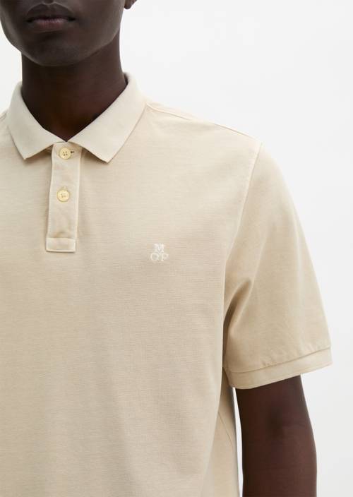 Poloshirt Piqué regular  garment-dyed Light Oat in Detailansicht
