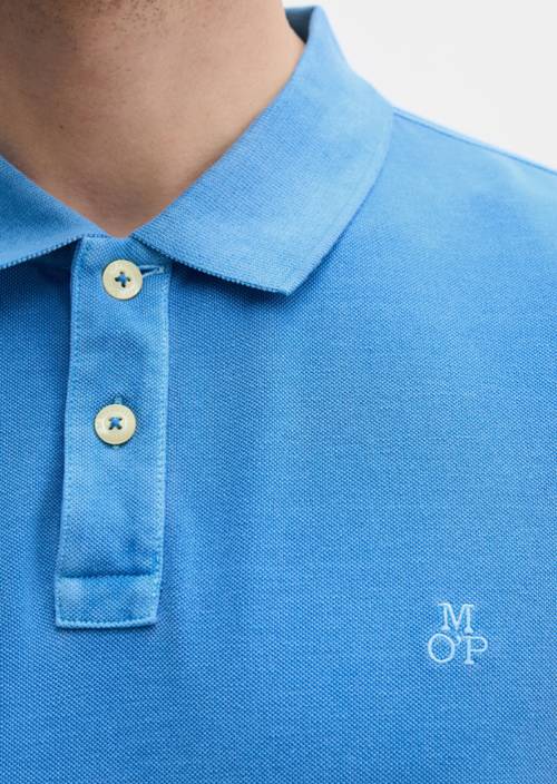 Poloshirt Piqué regular  garment-dyed Azure Blue in Detailansicht