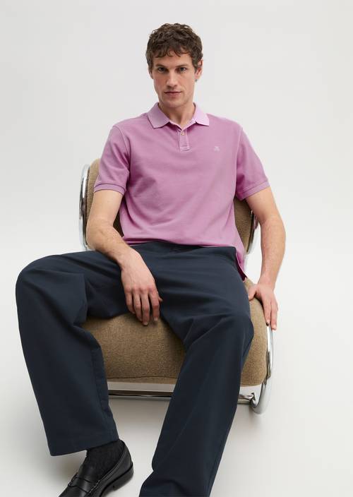 Poloshirt Piqué regular  garment-dyed Scattered Orchid in Frontalansicht
