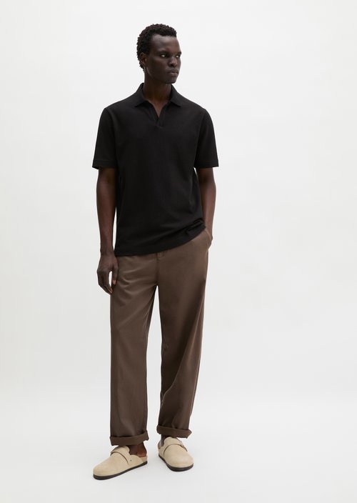 Regular short-sleeved jersey shirt — Black