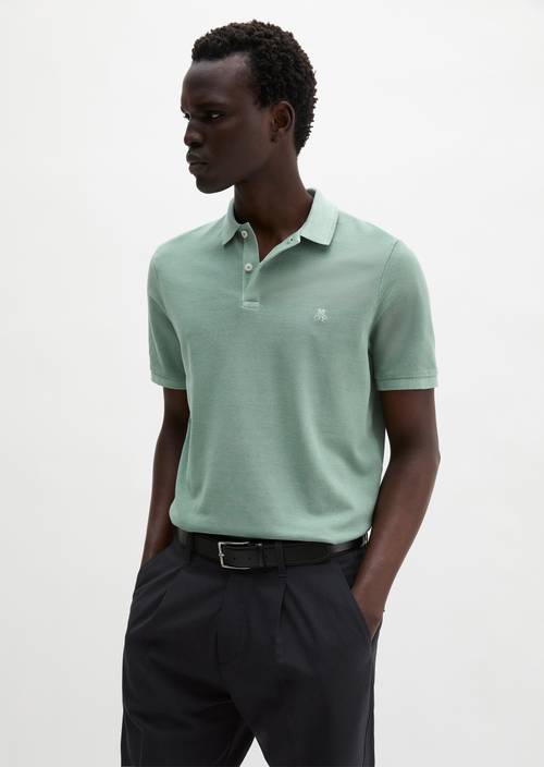 Poloshirt Piqué shaped  garment-dyed Midnight Moss in Frontalansicht