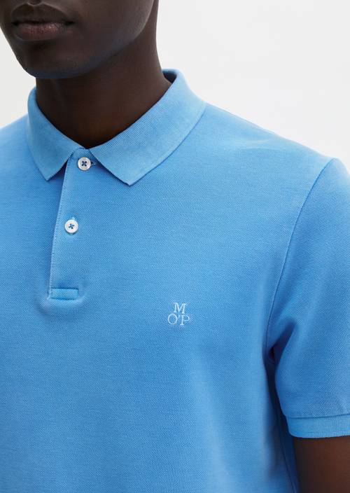 Poloshirt Piqué shaped  garment-dyed Azure Blue in Detailansicht