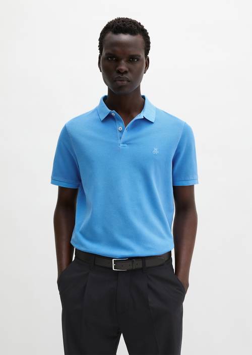 Poloshirt Piqué shaped  garment-dyed Azure Blue in Frontalansicht