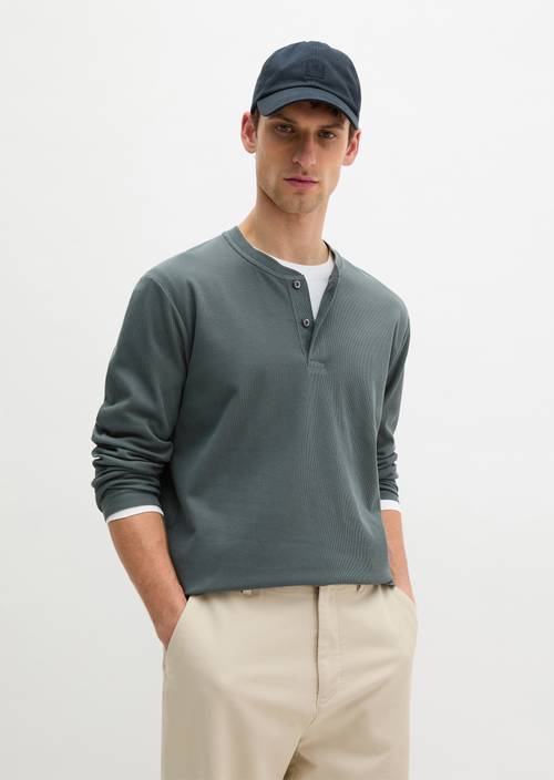 DfC Henley longsleeve regular Skipping Stone in front view