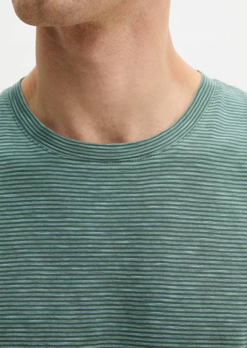 Camiseta DfC regular Dark Green en vista detallada