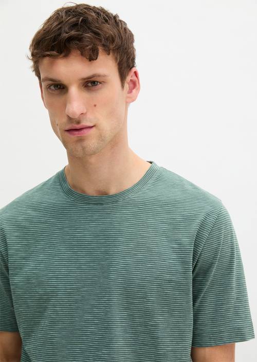 Camiseta DfC regular Dark Green en vista frontal