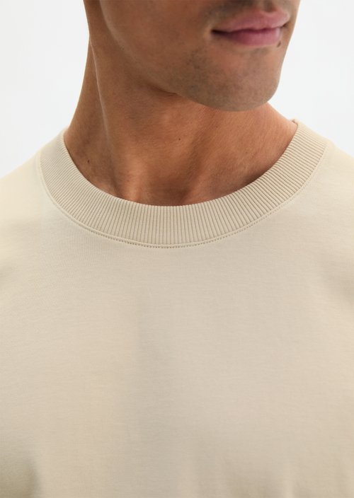 Relaxed T-shirt — Light Oat