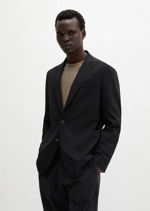 Tvar bundy Dark Navy v předním pohledu