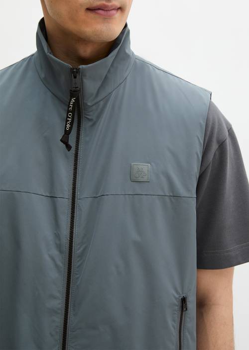 Gilet da esterno regular Skipping Stone in vista dettagliata