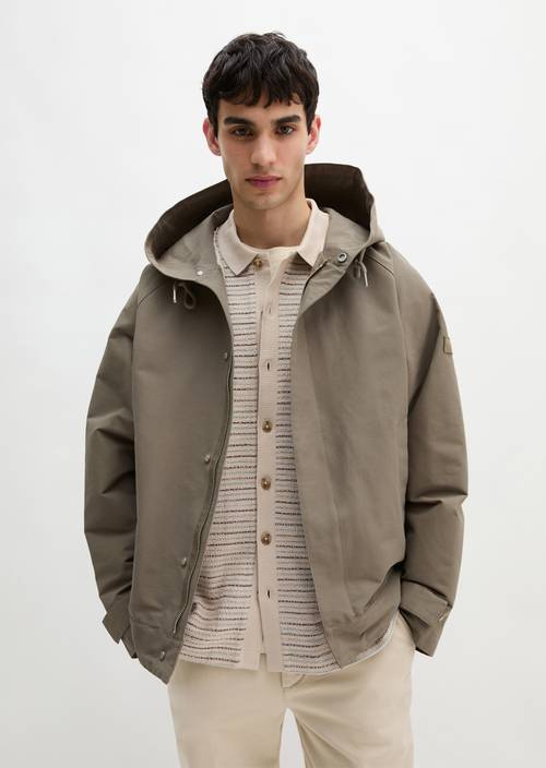 Giacca con cappuccio sciolta Frozen Taupe in vista frontale