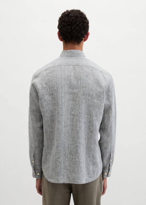 Shark collar shirt shaped — Medium Blue