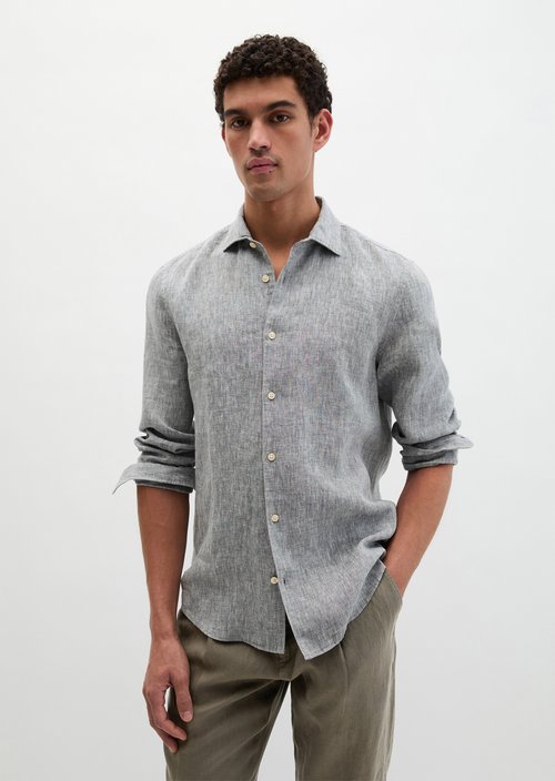 Shark collar shirt shaped — Medium Blue