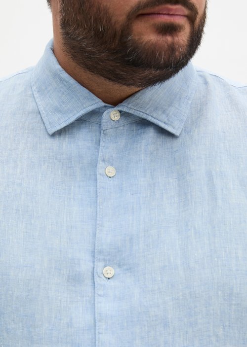 Shark collar shirt shaped — Light Blue