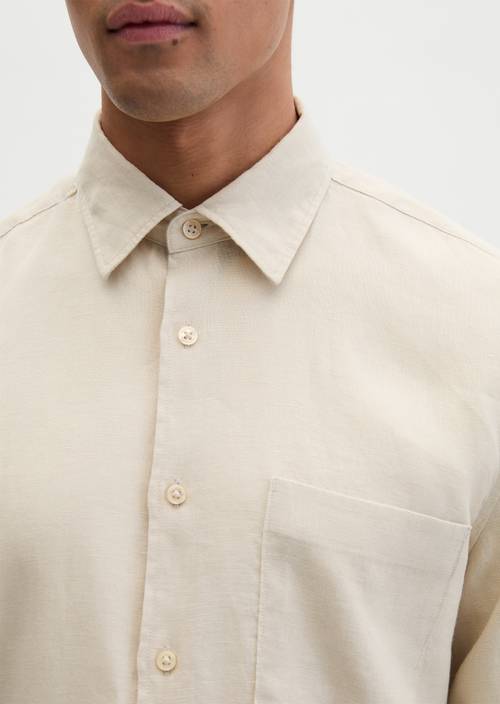 Kent collar shirt regular Light Oat in detail view