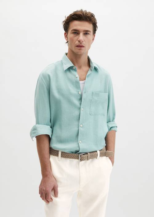 Camisa cuello Kent regular Midnight Moss en vista frontal