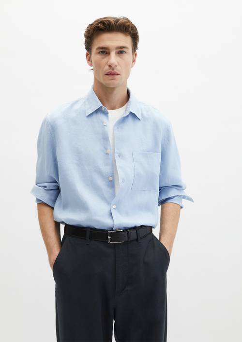 Camisa cuello Kent regular Dusted Blue en vista frontal