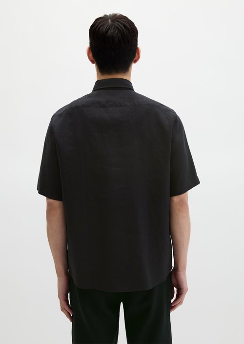 Regular short-sleeved shirt — Black