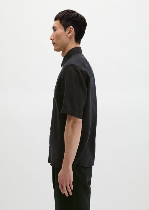 Regular short-sleeved shirt — Black
