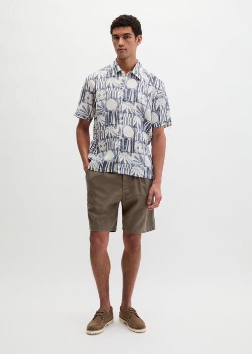 Regular short-sleeved linen shirt — Bright Blue