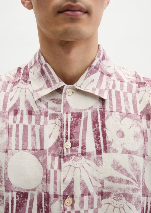 Regular short-sleeved linen shirt — Light Red
