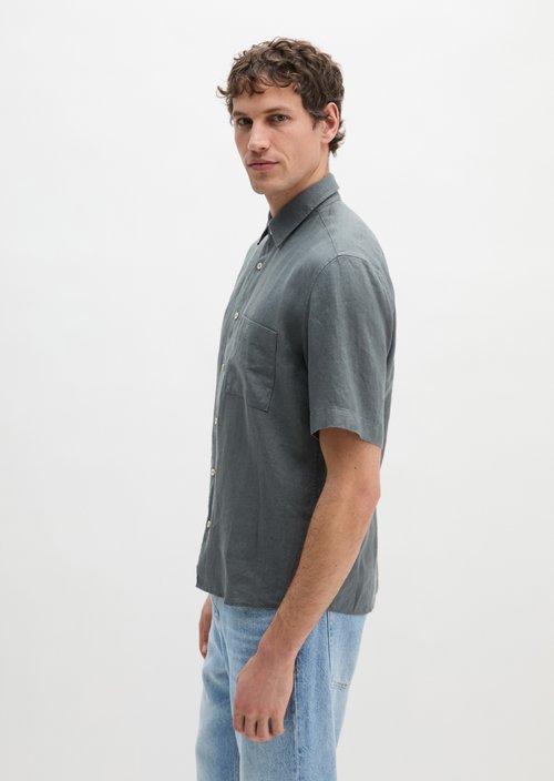 Regular short-sleeved shirt — Skipping Stone