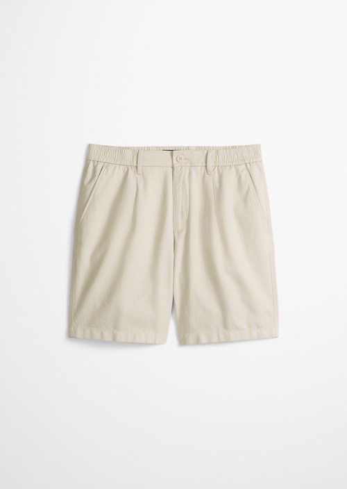Shorts Model Eksjö Jogger pleats relaxed — Light Oat