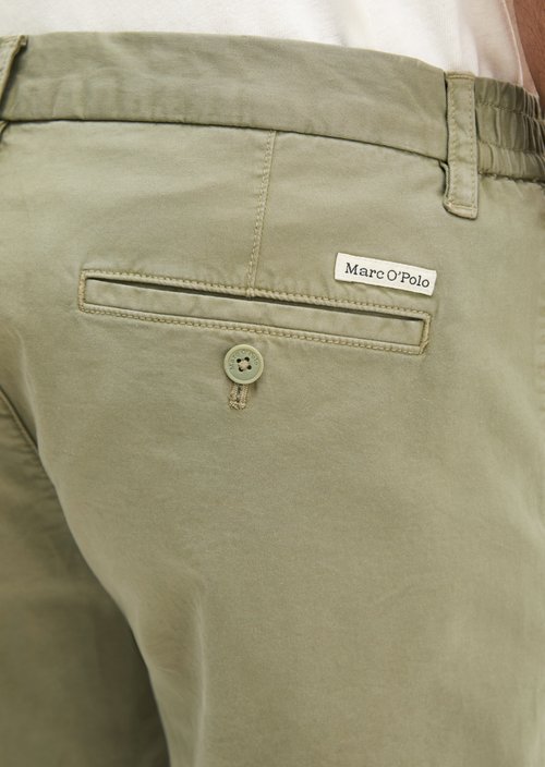 Shorts model Reso Jogger regular — Avery Fern
