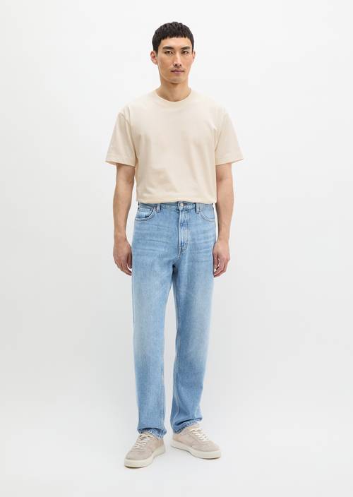 Džíny model Kalmo straight Medium Blue v předním pohledu