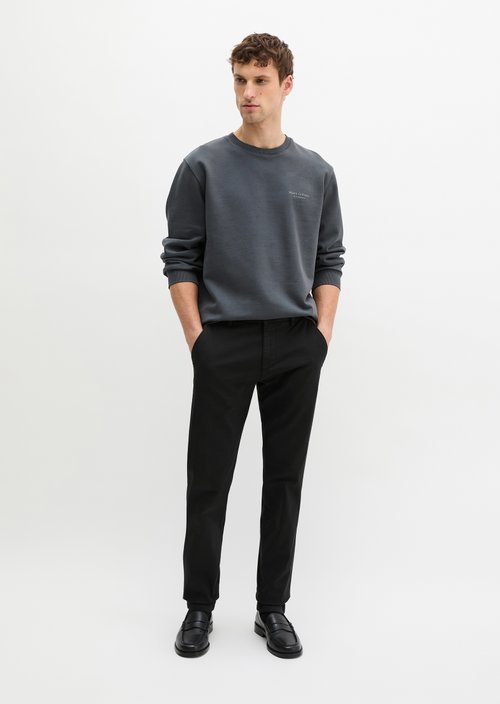 Chino model Stig shaped — Black